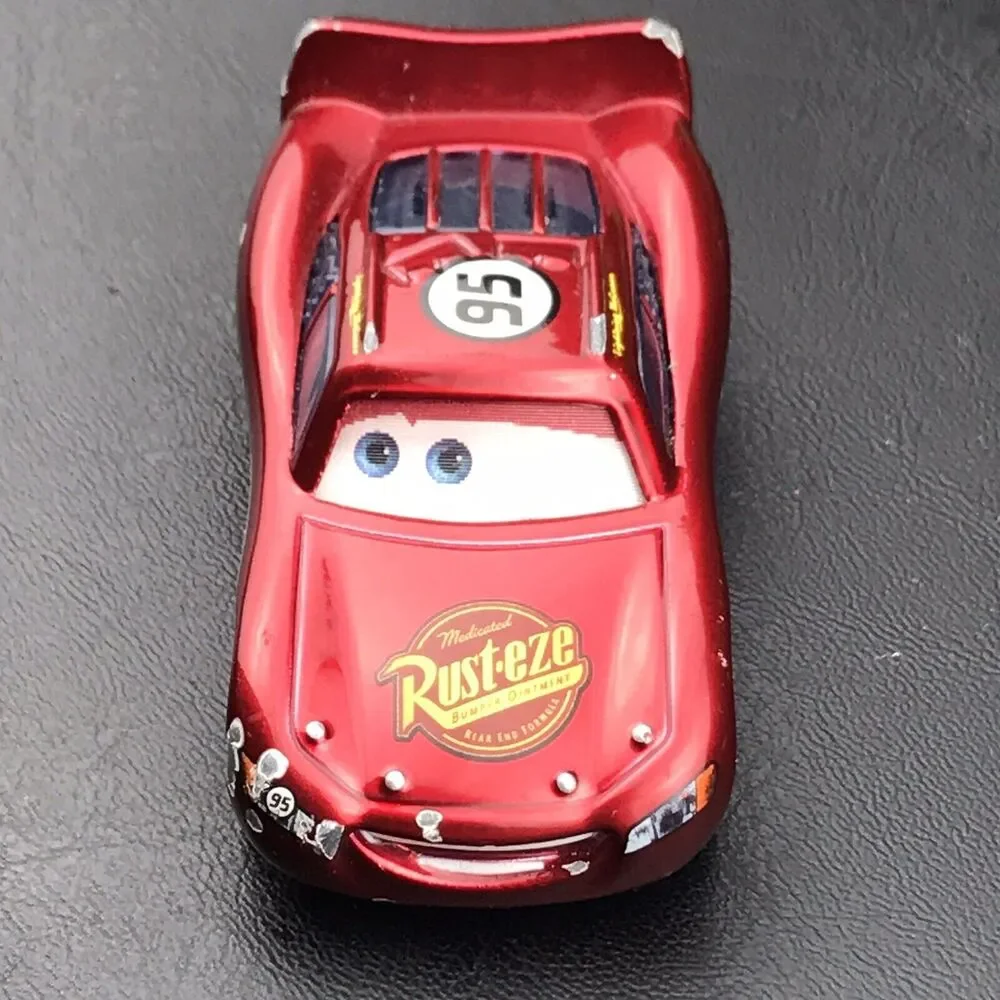 Cars Movie Toy Car 95 Rust-eze Die Cast Lightning McQueen